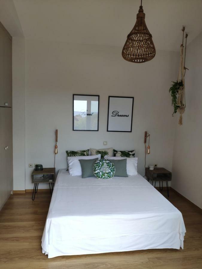 Olive Tree Cottage 2 Néa Péramos Buitenkant foto
