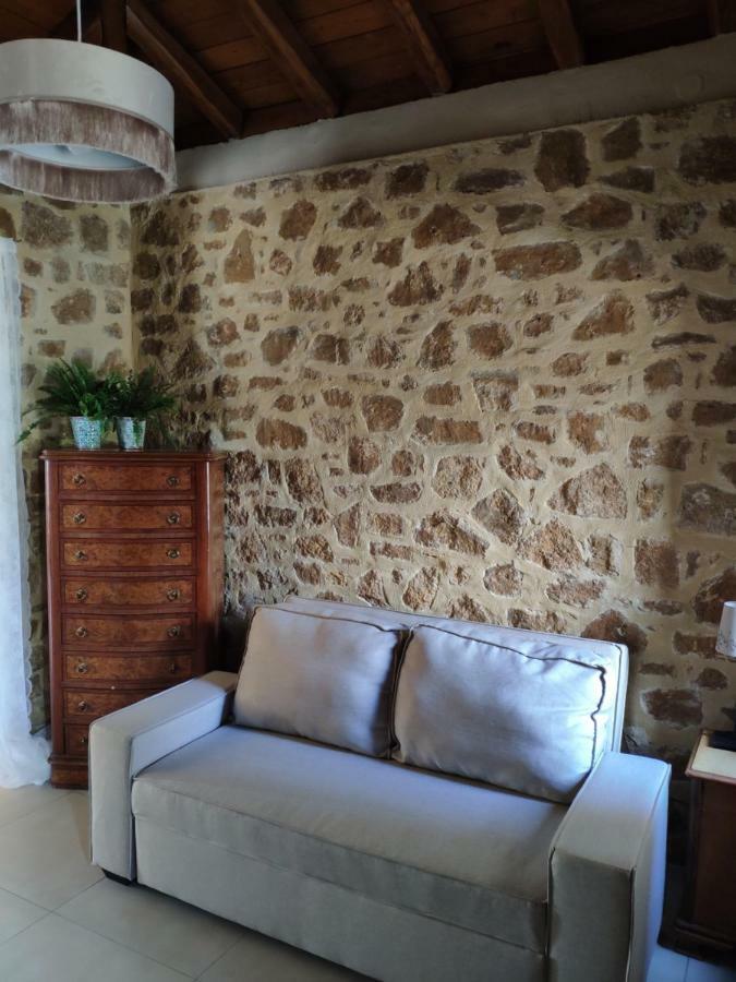 Olive Tree Cottage 2 Néa Péramos Buitenkant foto