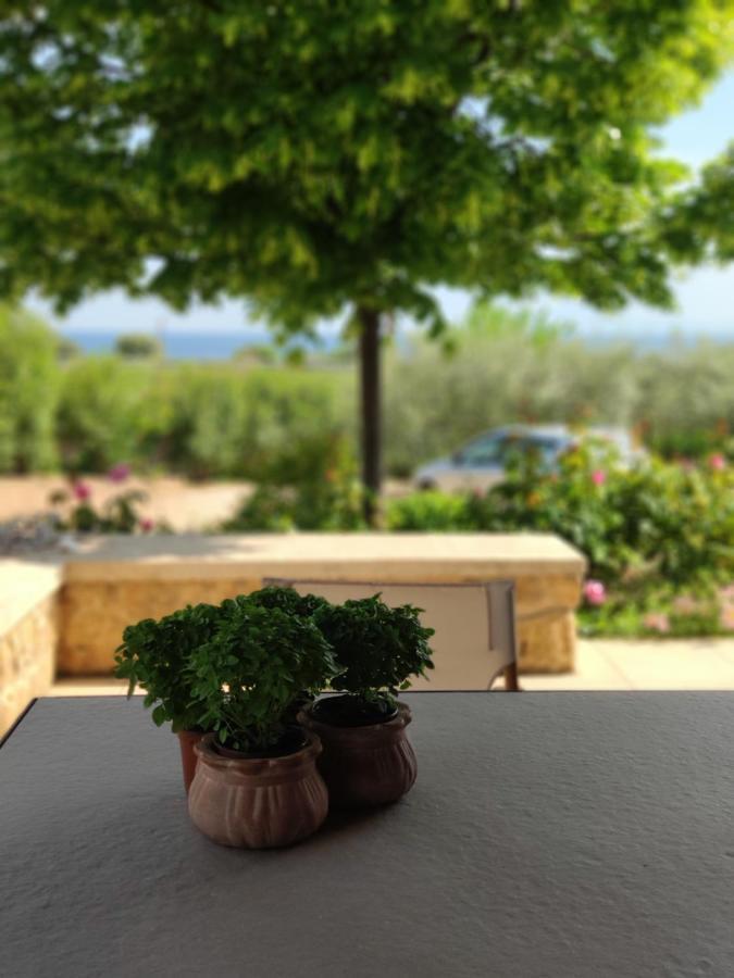 Olive Tree Cottage 2 Néa Péramos Buitenkant foto